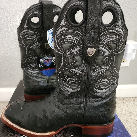 Nice pair of ostrich boots - Picture 8 of 8